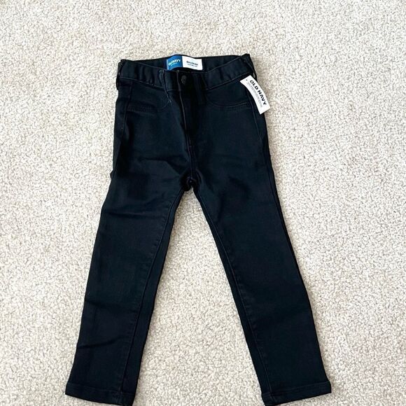 Old Navy Other - NWT Toddler Girl’s Old Navy Ballerina Skinny Jeans in black size 3T